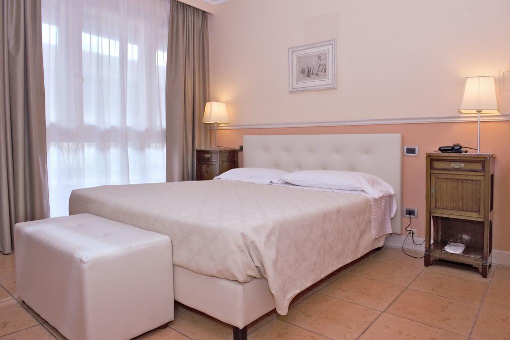 Hotel Ponte Di Rialto Crema Exteriér fotografie
