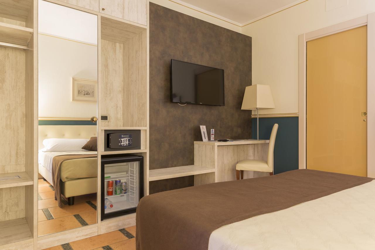 Hotel Ponte Di Rialto Crema Exteriér fotografie