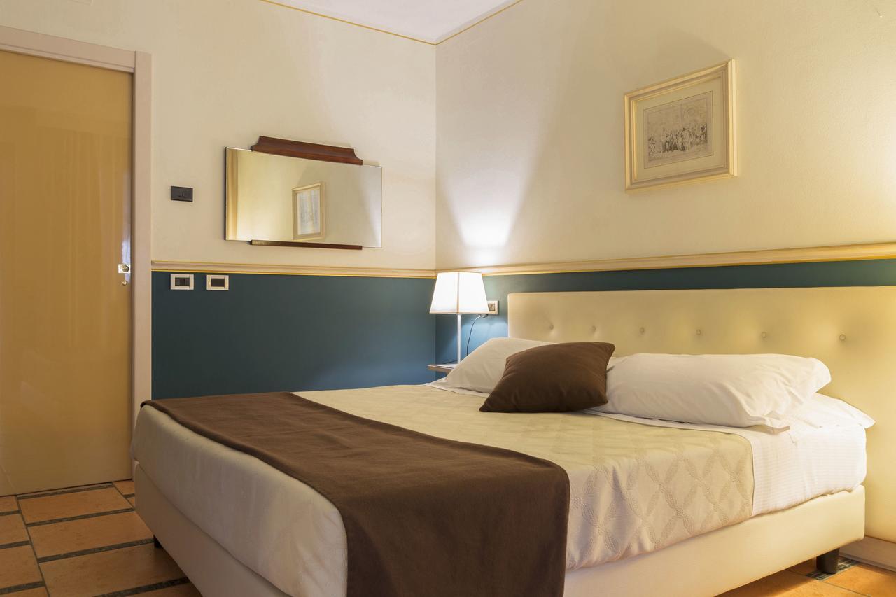 Hotel Ponte Di Rialto Crema Exteriér fotografie